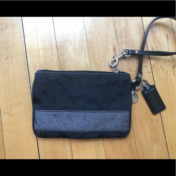 Coach wristlet - Picture 1 of 5